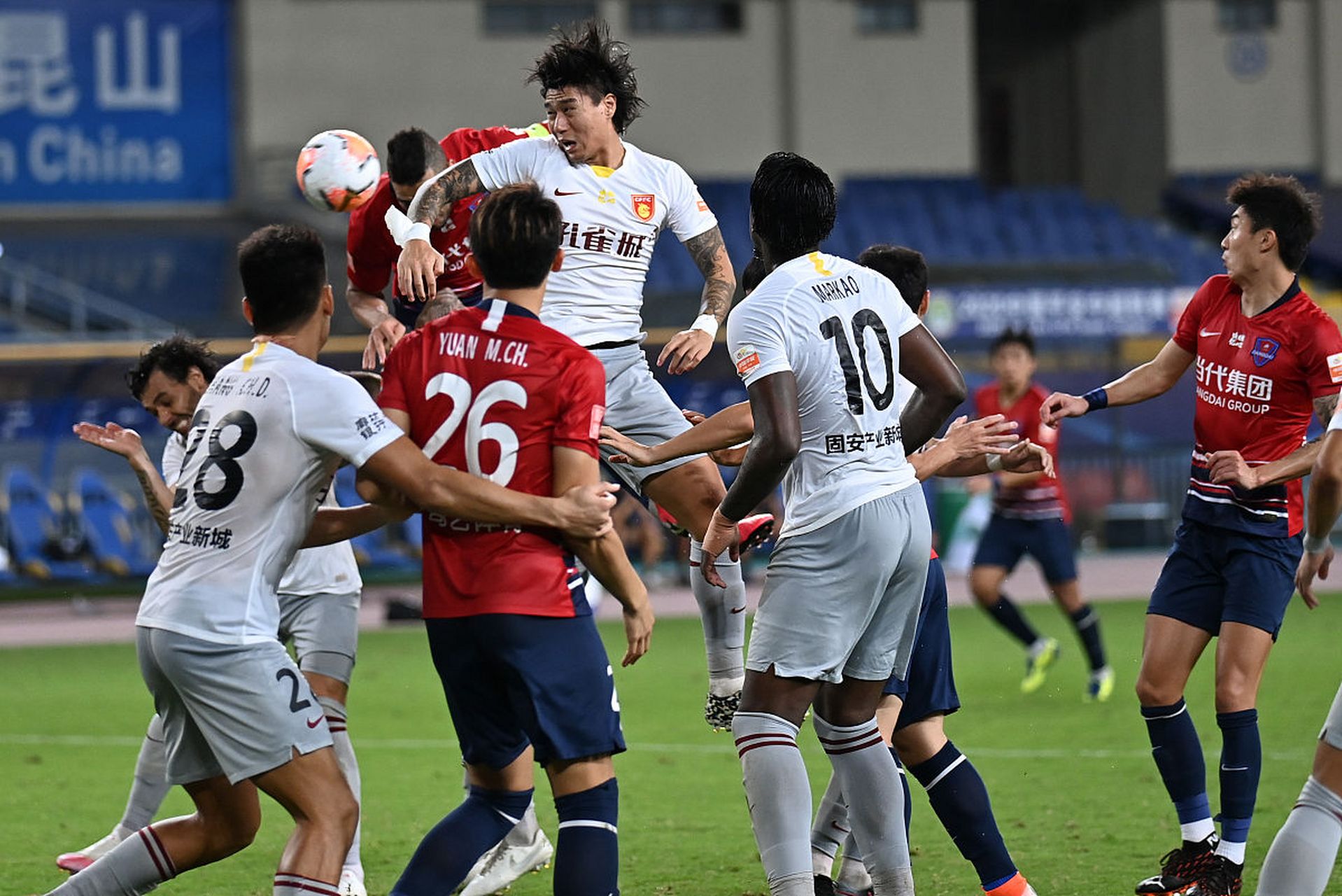 南宫娱乐-托特纳姆发布备战花絮，冲刺阶段篮板制胜，中超任务艰巨，赛季目标并未改变(英超托特纳姆热刺vs纽卡斯尔联)