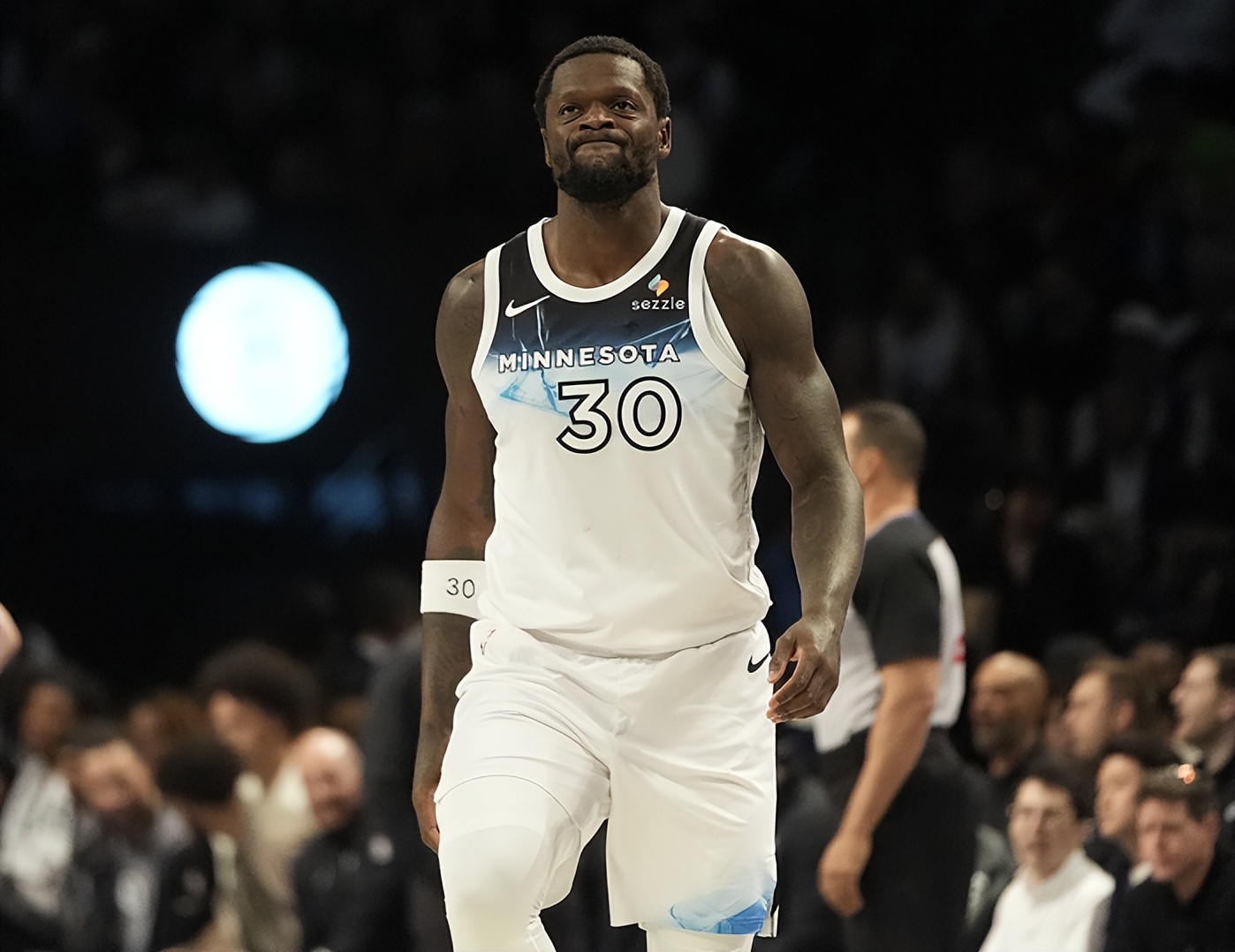 NG28-关于NBA总决赛窗口期再迎强敌；底特律活塞调整名单；主帅态度——引发热议；数据趋势出现新变化的信息