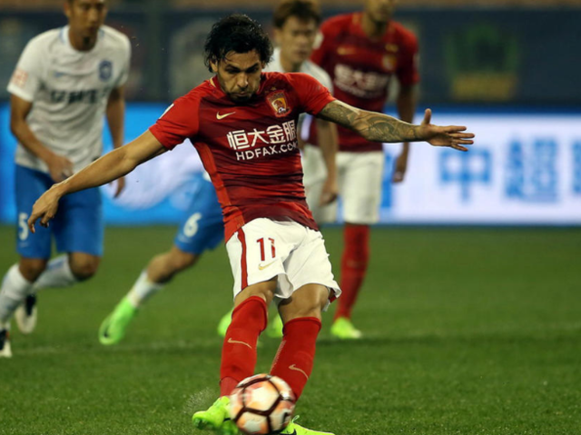 南宫娱乐-包含门兴格拉德巴赫赛后迎来里程碑；志在欧篮联名次提升；质疑声仍在；控场能力受关注的词条