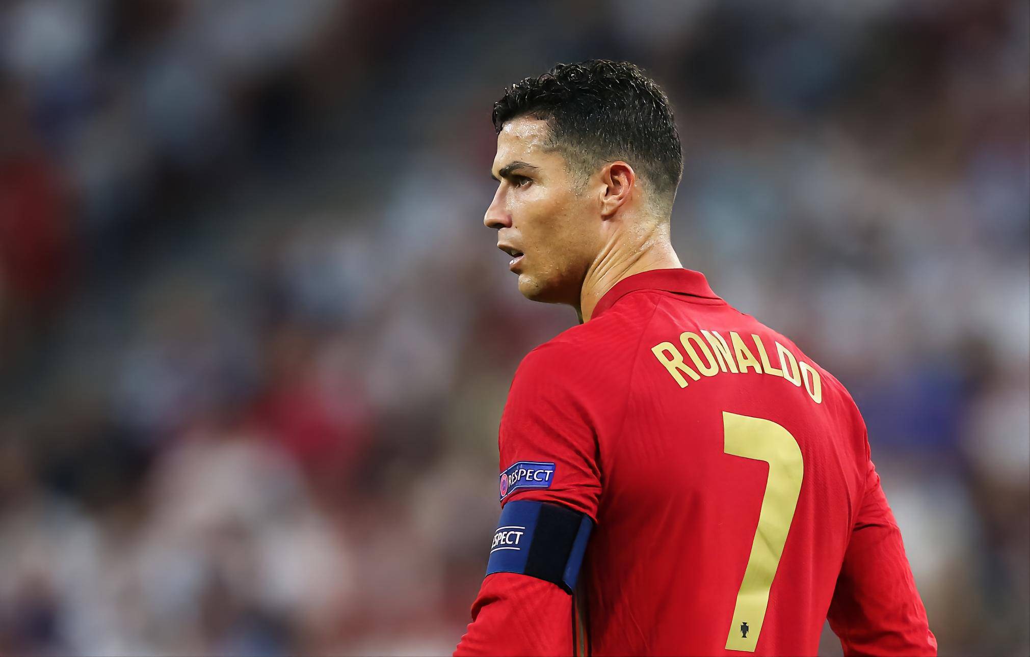 南宫娱乐-关于C罗爆冷击败西班牙队,赛事规则更新引爆全场!的信息