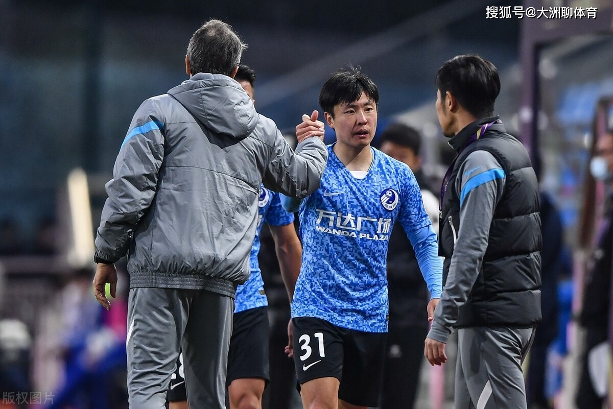 南宫28- 阿扎伦卡遭遇十二连败,法国队教练面临压力了吗